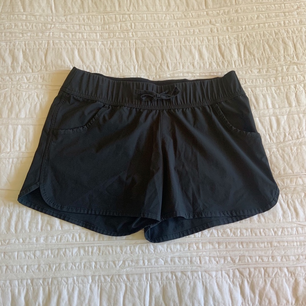 Magellan black shorts!!!!